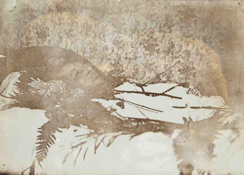 £279,800 Death Bed Photo Tops Oscar Wilde Sale