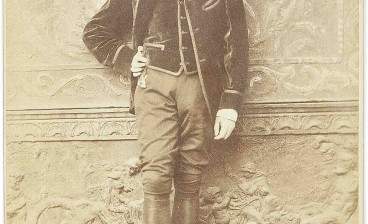  • Portrait of Oscar Wilde by the famous New York photographer Sarony taken in 1882