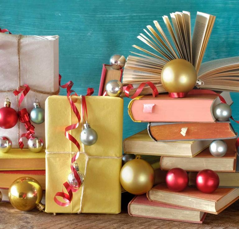 Bookish Gifts 2022