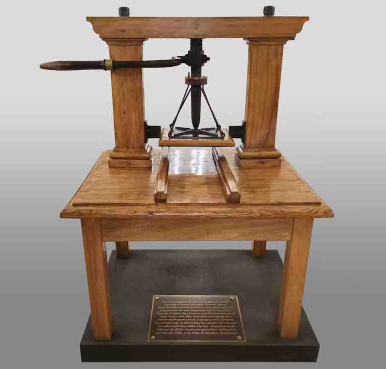 Chile Fine Books Collections